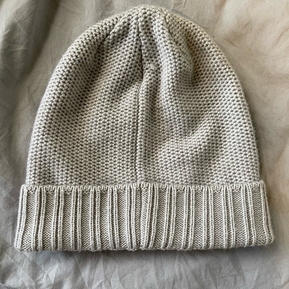 Grey Nike Hat - Picture 2 of 4